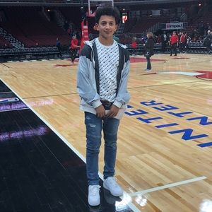 Meet your Posher, Damian